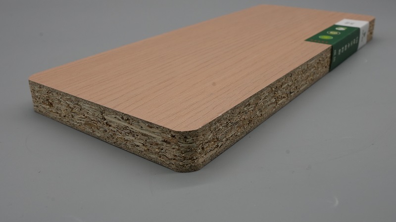 平顶山实木颗粒板的优缺点