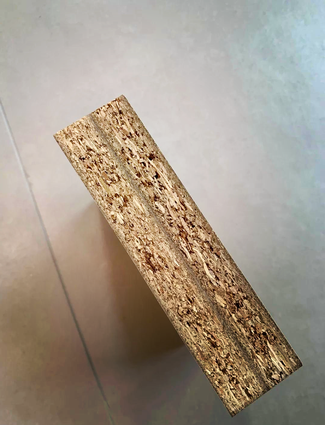 平顶山颗粒板：你以为的“好板材”，恰恰是高端品牌淘汰的对象