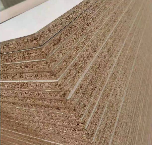 深度对比：平顶山颗粒板 vs. 多层板，谁是居家“优等生”？